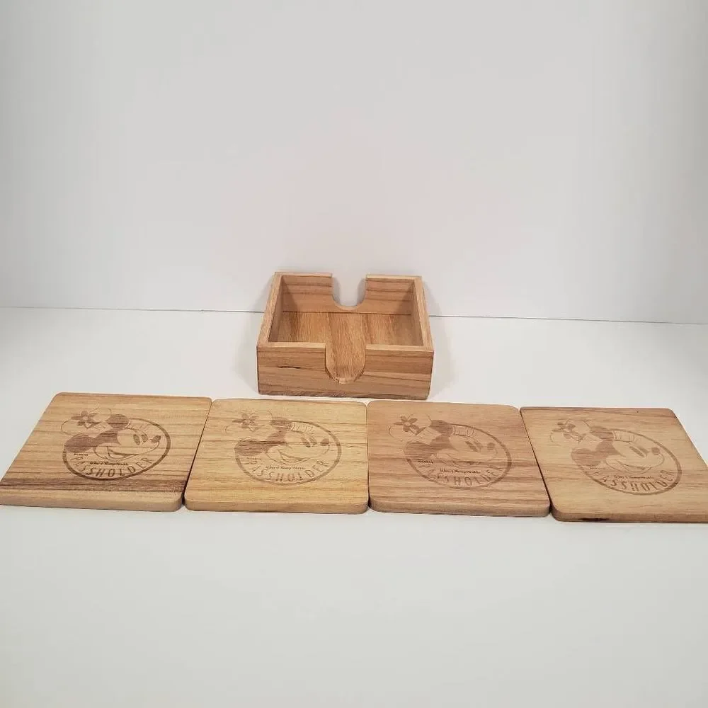 Disney Parks Pass‎ holder Chef Minnie Mouse Wood Coaster Set Drinks